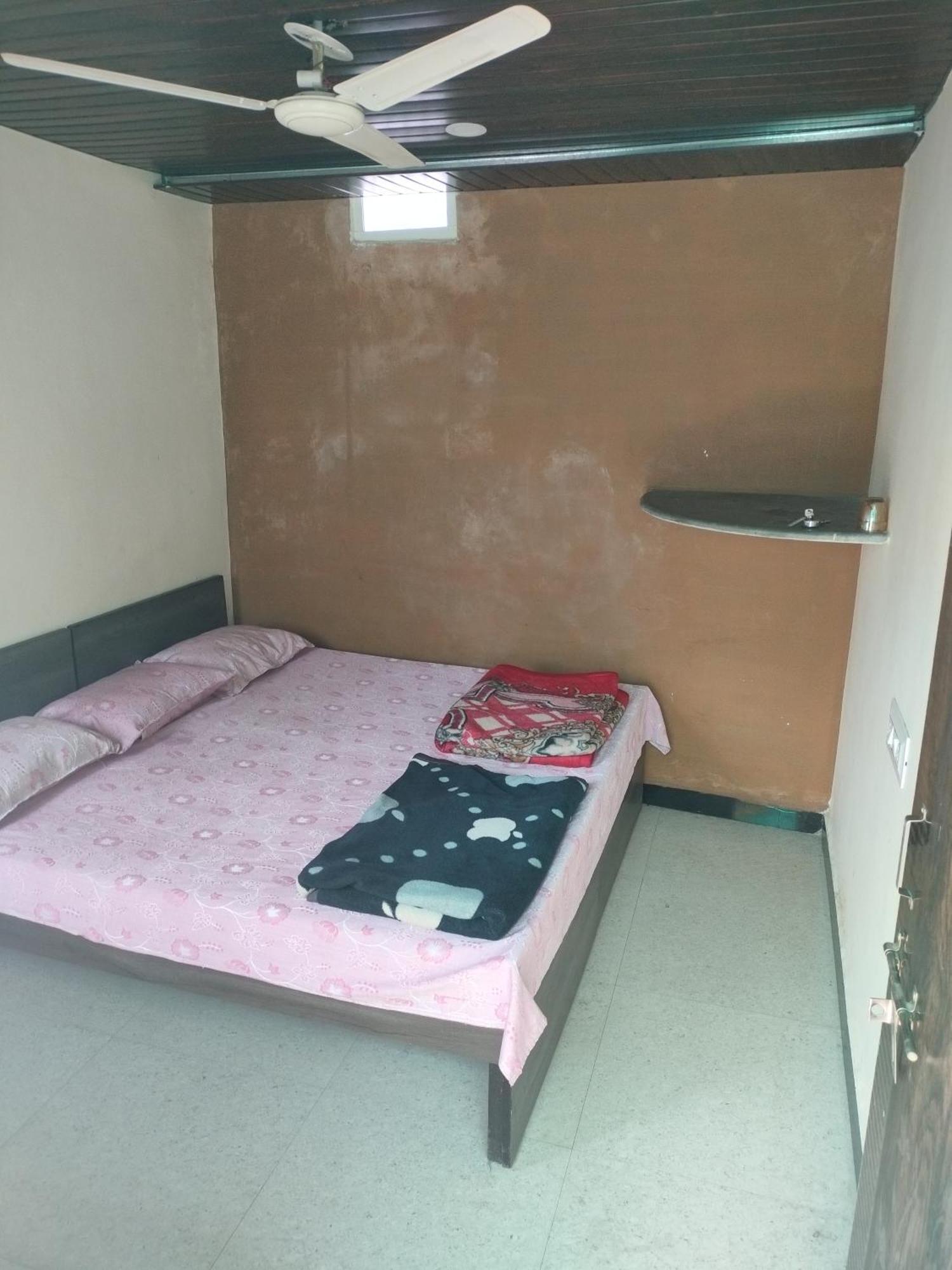 Kailash Kuti Guest House Ujjain Zewnętrze zdjęcie