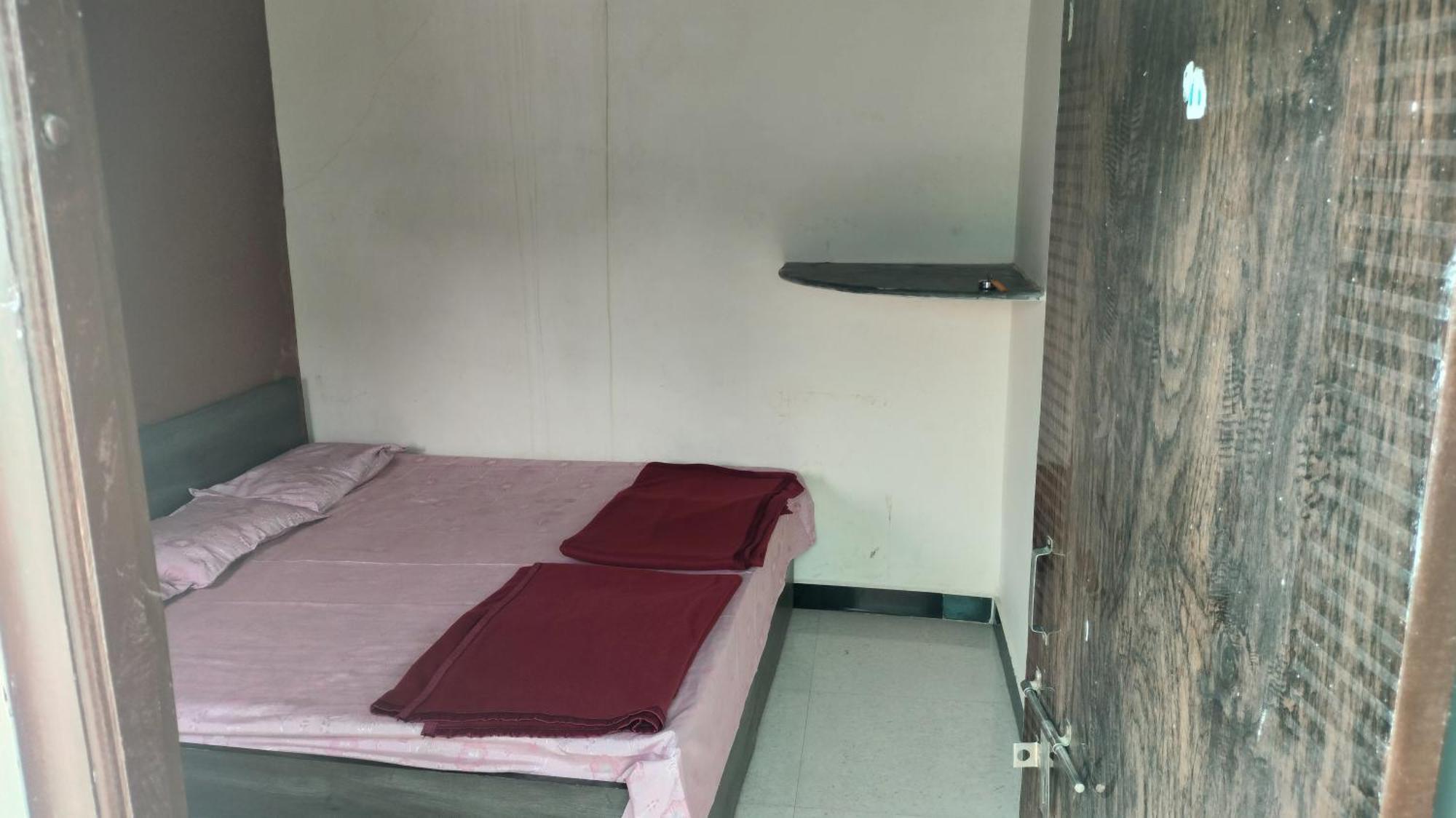Kailash Kuti Guest House Ujjain Zewnętrze zdjęcie