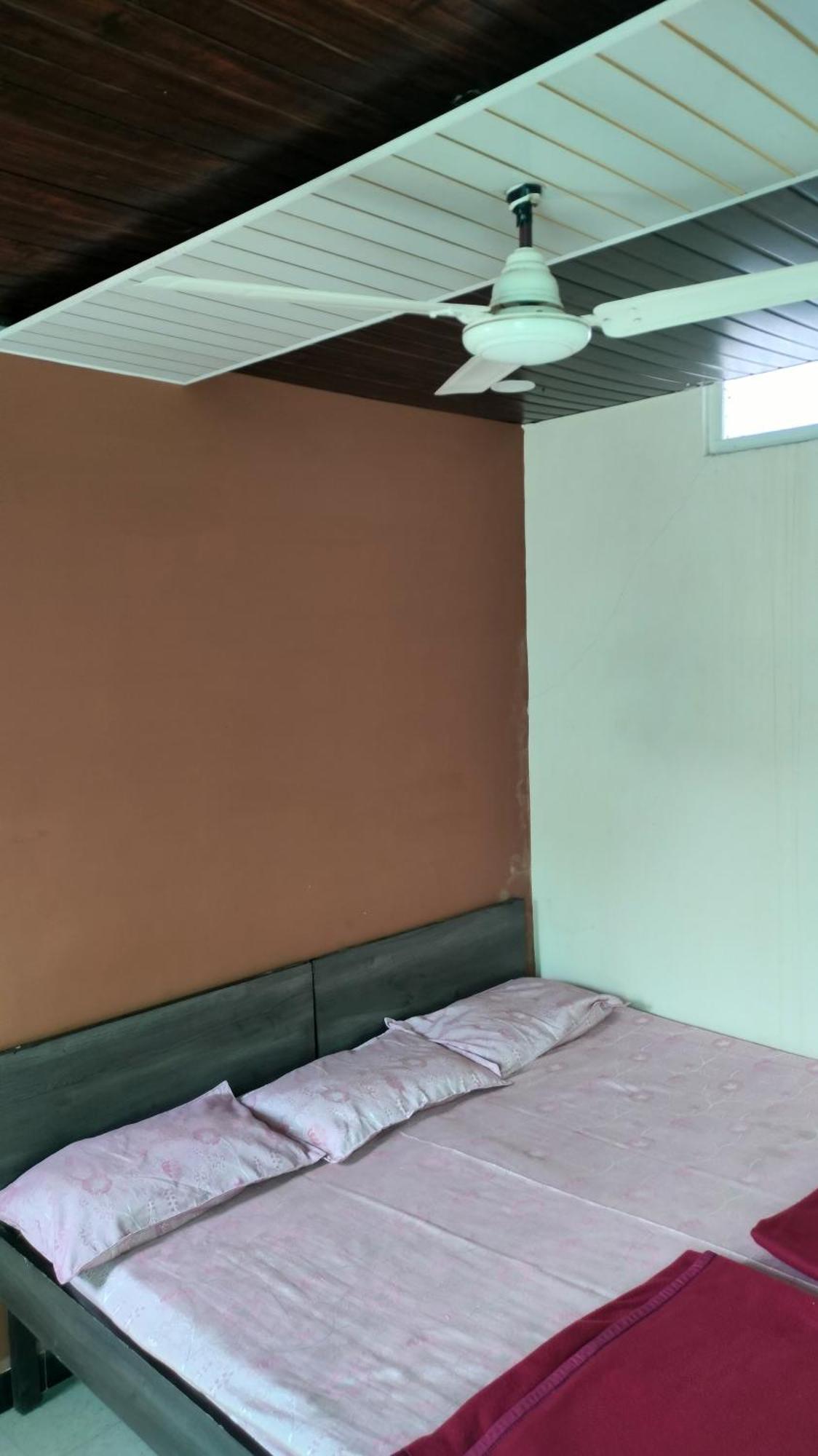 Kailash Kuti Guest House Ujjain Pokój zdjęcie