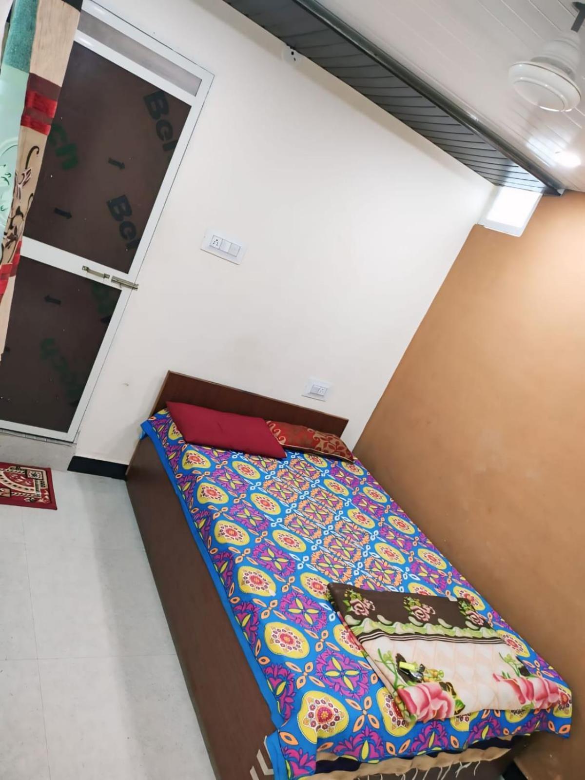 Kailash Kuti Guest House Ujjain Pokój zdjęcie